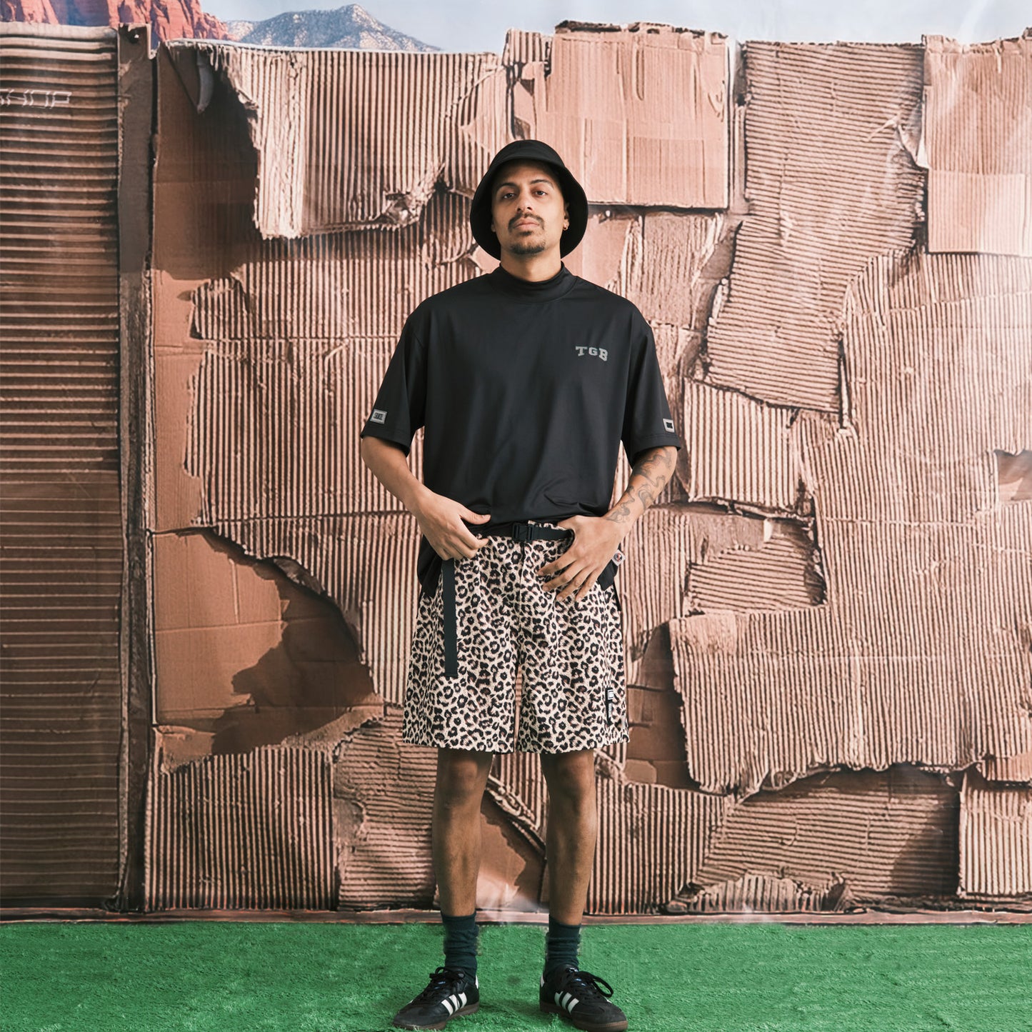 Hole In Fabric Print Back Mesh SRT