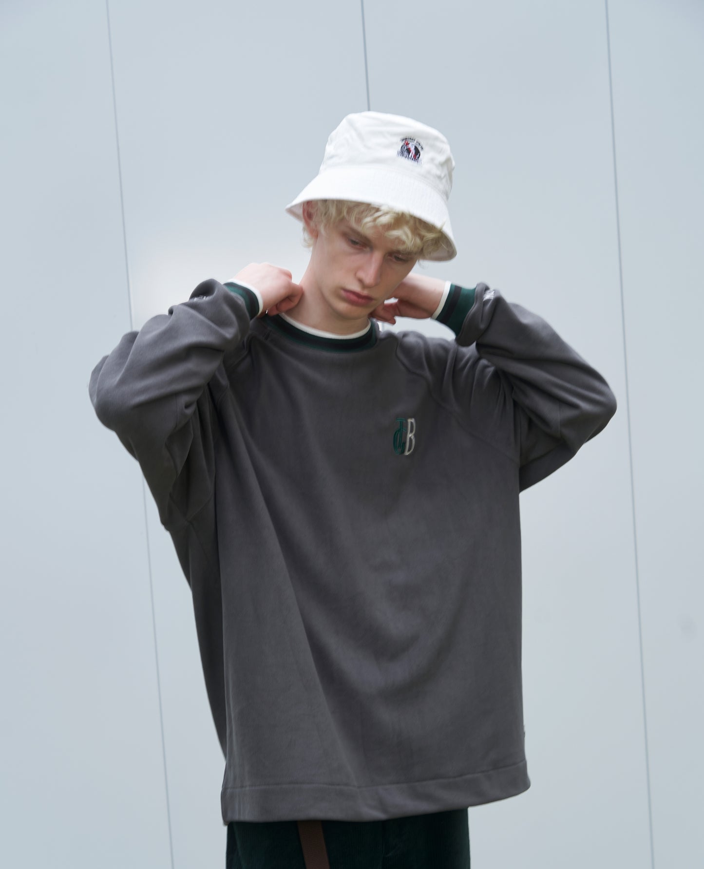 Water repellent hat
