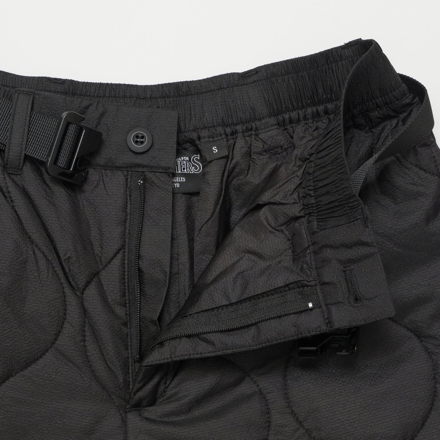 Rip Padded Short Pants